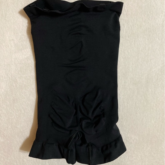 SKIMS Strapless Sculpting Shortie Bodysuit L - Picture 4 of 5